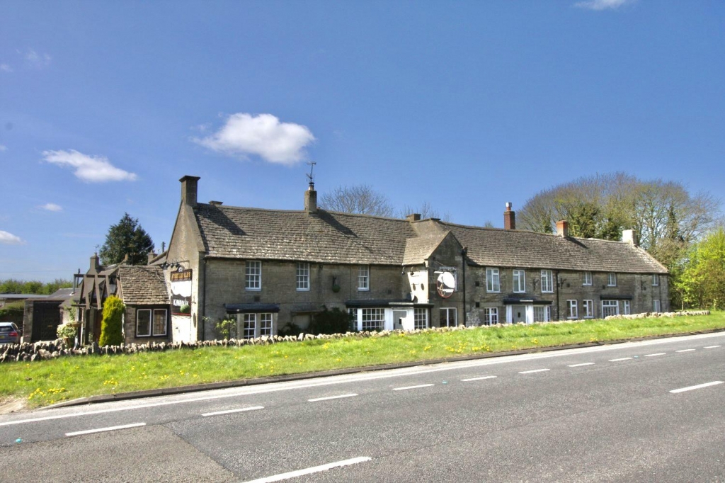 The Highwayman Inn